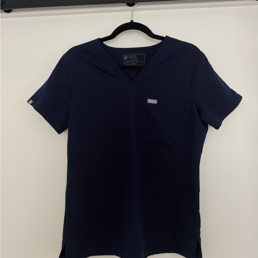 Figs Catarina One Pocket V-Neck Scrub Top